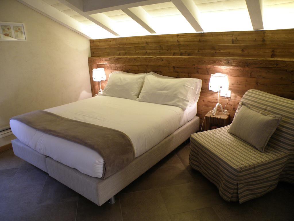 La Vita In Campagna Villa di Tirano Стая снимка